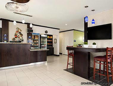 Days Inn Pearsall Extérieur photo