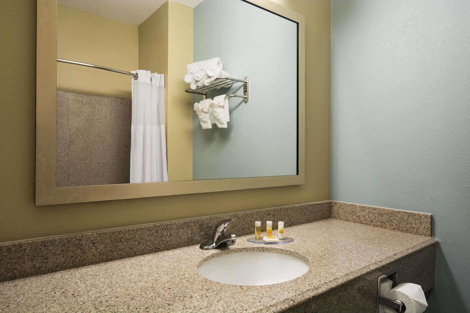 Days Inn Pearsall Extérieur photo