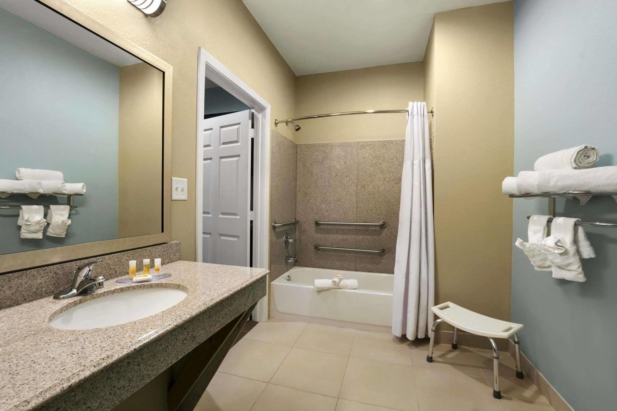 Days Inn Pearsall Extérieur photo